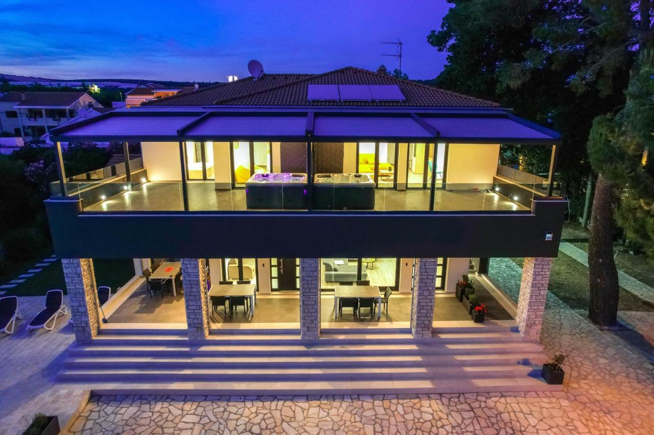 Apartments Maris Sveti Filip i Jakov Exteriör bild